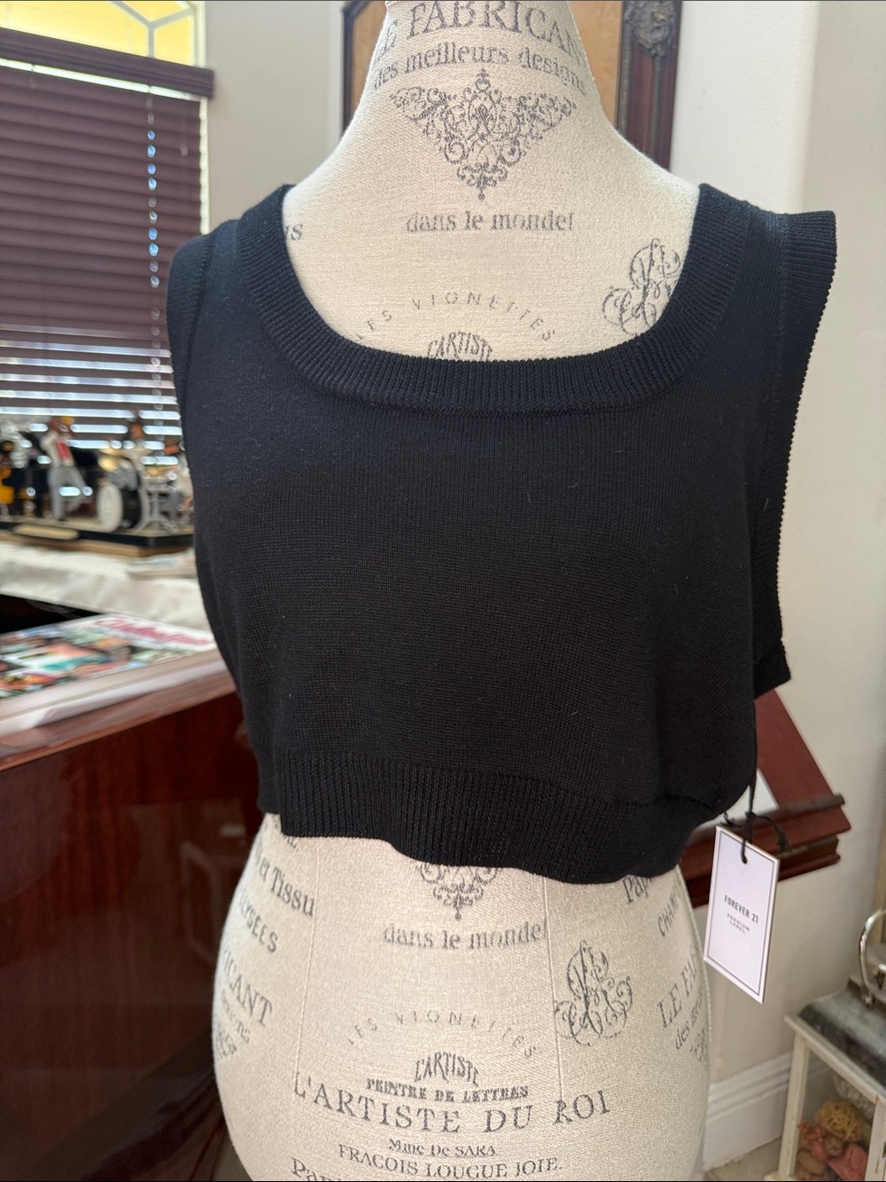 Forever 21 Black Cropped Scoop Neck Knit Tank Top